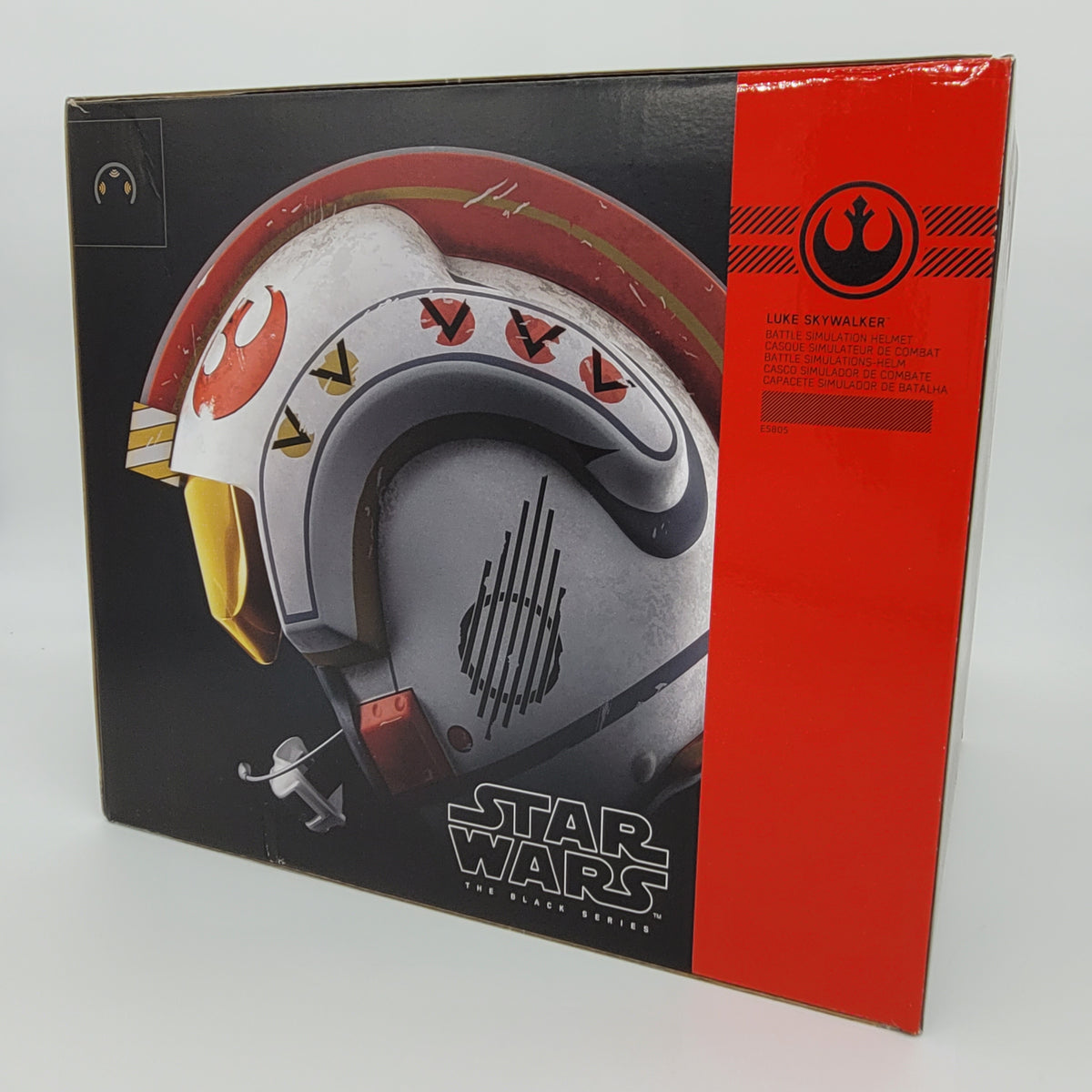 Hasbro black series star wars luke skywalker battle simulation helmet hot sale